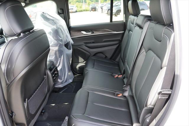 new 2025 Jeep Grand Cherokee car, priced at $42,242