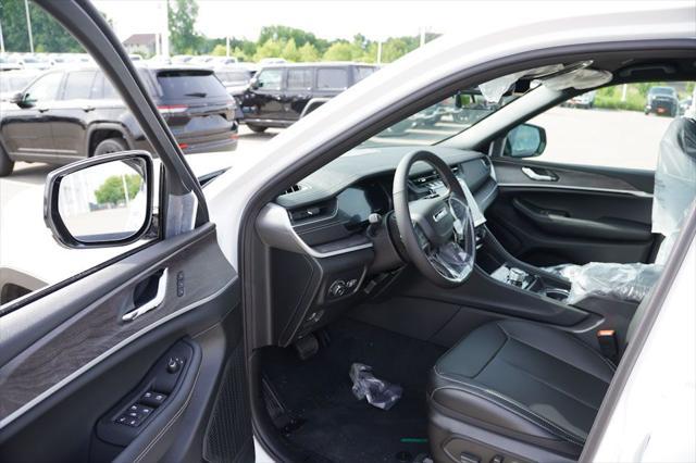 new 2025 Jeep Grand Cherokee car, priced at $42,242