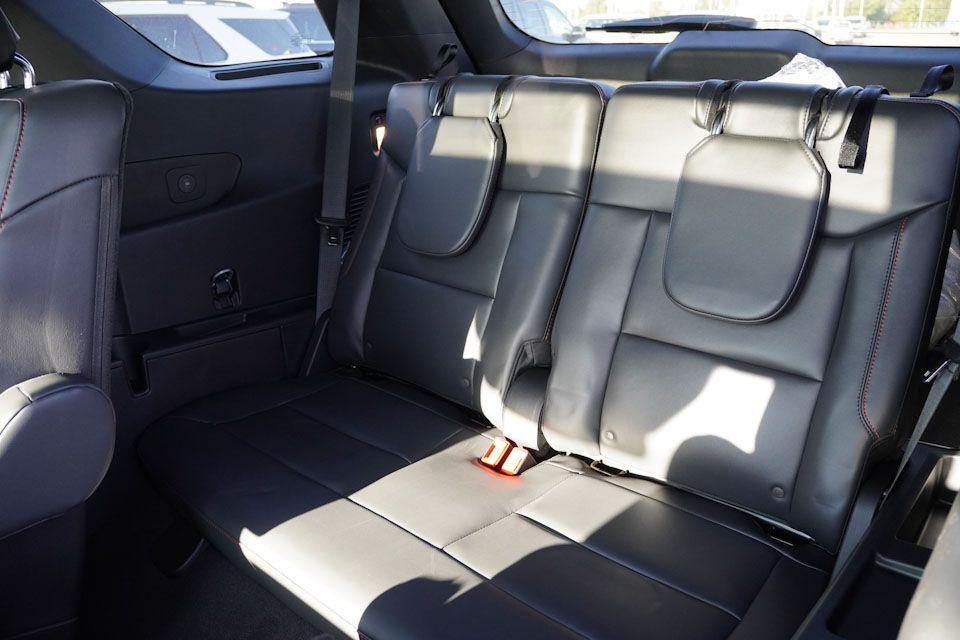 new 2025 Ford Explorer car, priced at $48,225