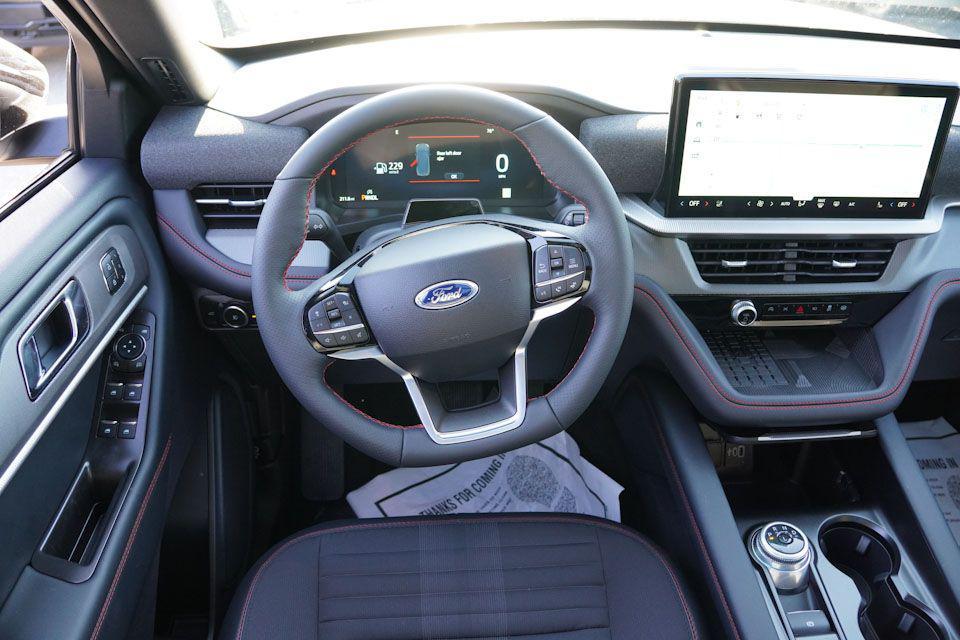 new 2025 Ford Explorer car, priced at $48,225