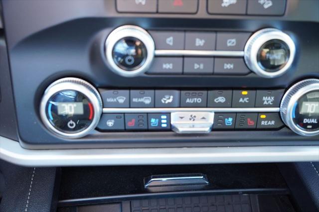 used 2024 Ford Expedition car, priced at $54,988