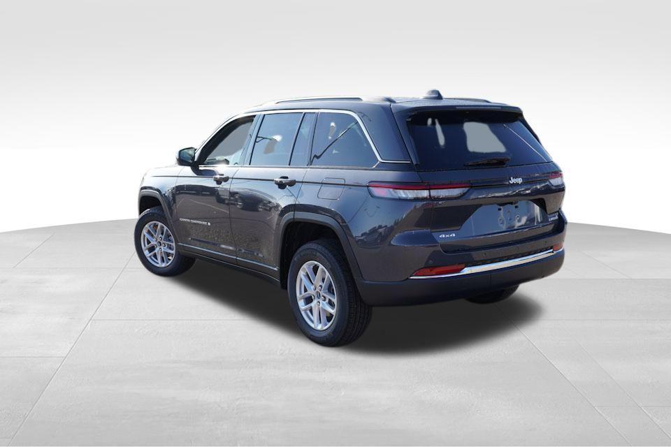 new 2025 Jeep Grand Cherokee car, priced at $38,428