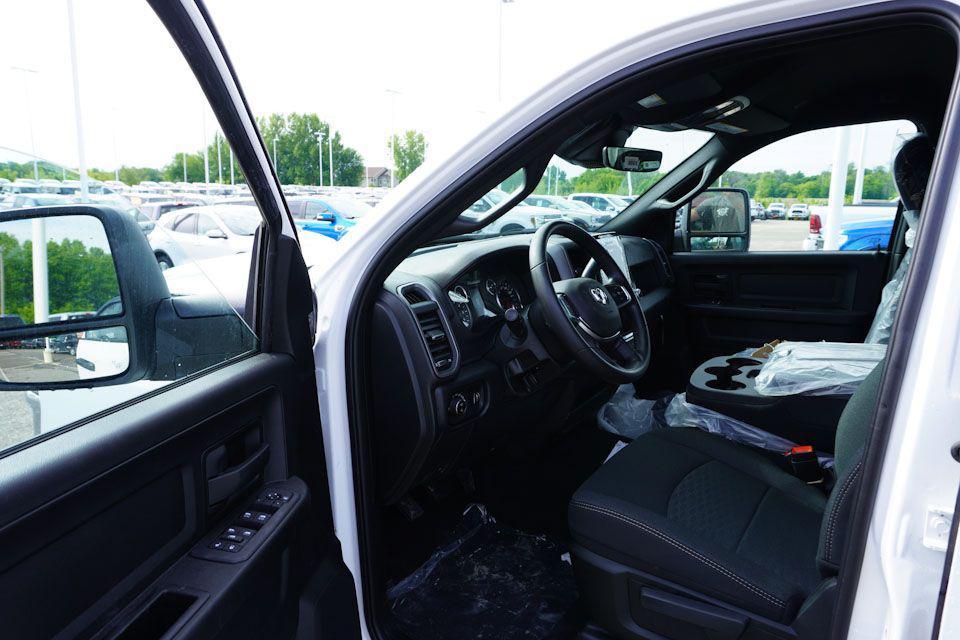 new 2025 Ram 3500 car, priced at $50,952