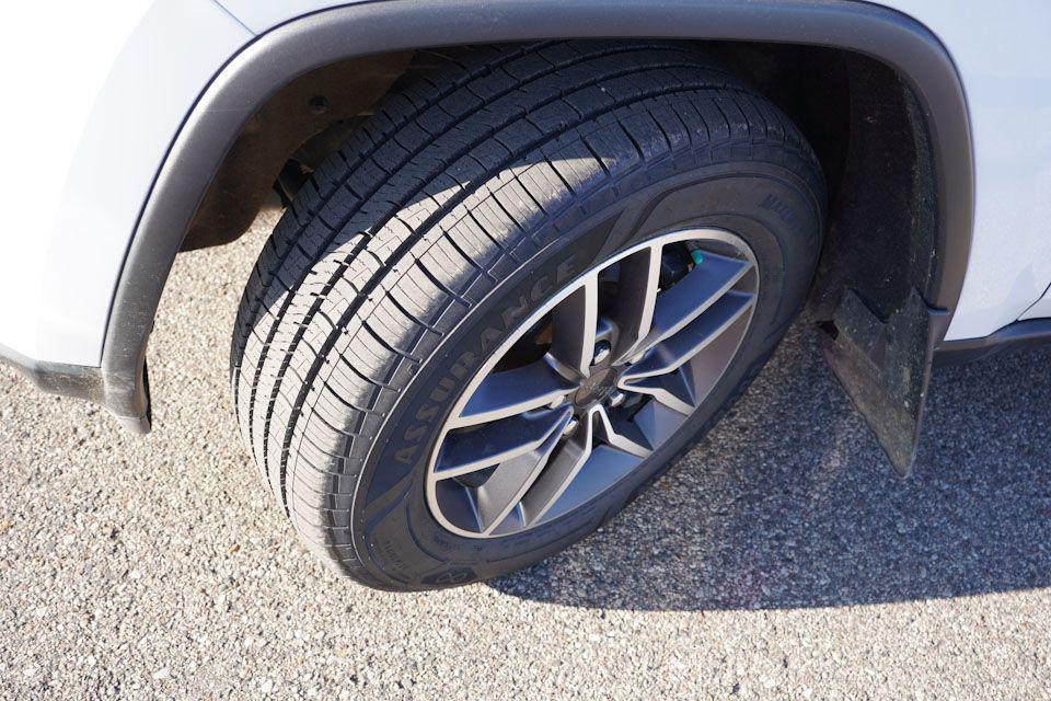 used 2021 Jeep Grand Cherokee car, priced at $21,977