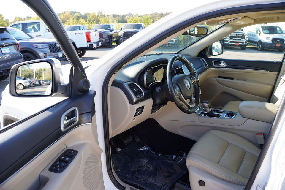 used 2021 Jeep Grand Cherokee car, priced at $21,977