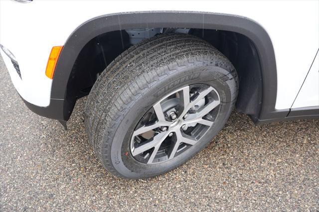new 2025 Jeep Grand Cherokee car, priced at $42,242