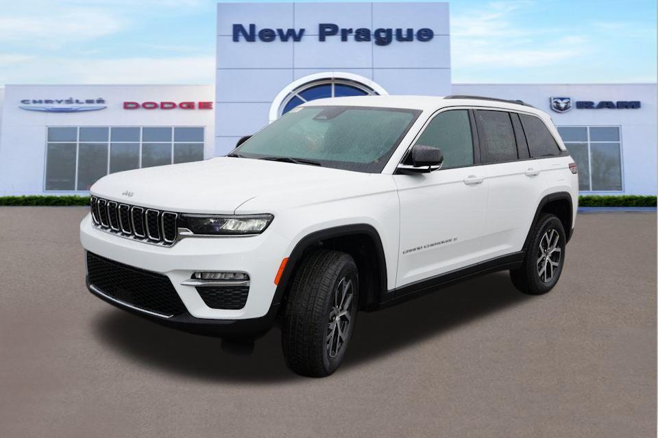 new 2025 Jeep Grand Cherokee car, priced at $41,381