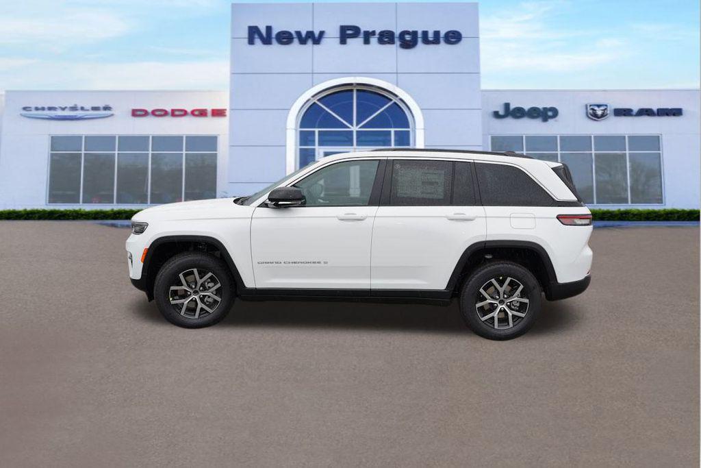 new 2025 Jeep Grand Cherokee car, priced at $41,381