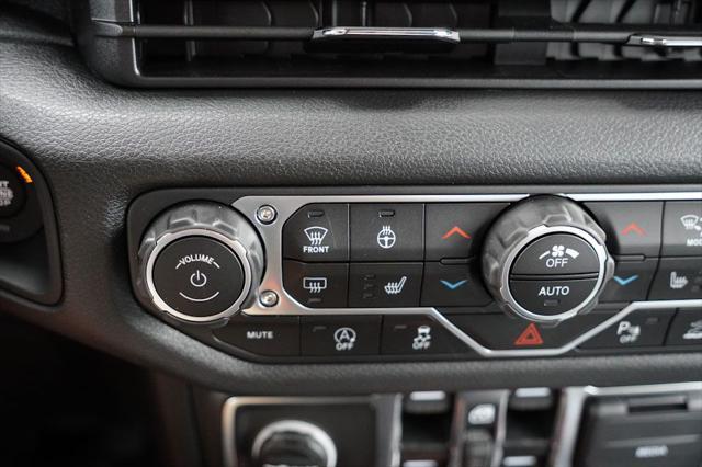 new 2025 Jeep Gladiator car, priced at $50,611
