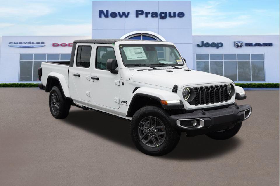 new 2025 Jeep Gladiator car, priced at $46,061