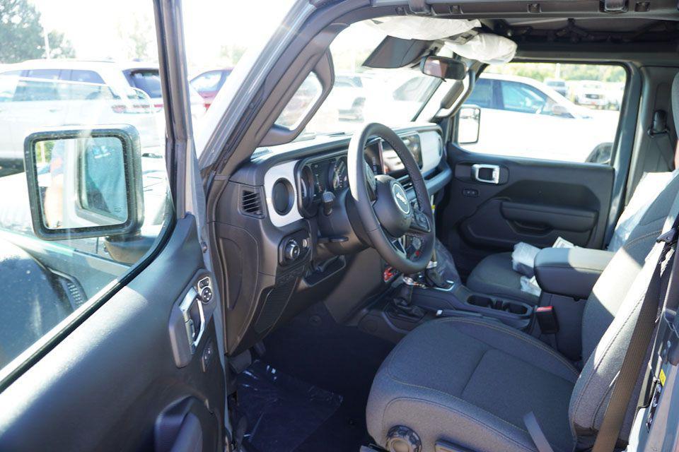 new 2025 Jeep Wrangler car, priced at $41,708