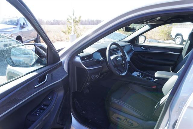 new 2025 Jeep Grand Cherokee car, priced at $42,349