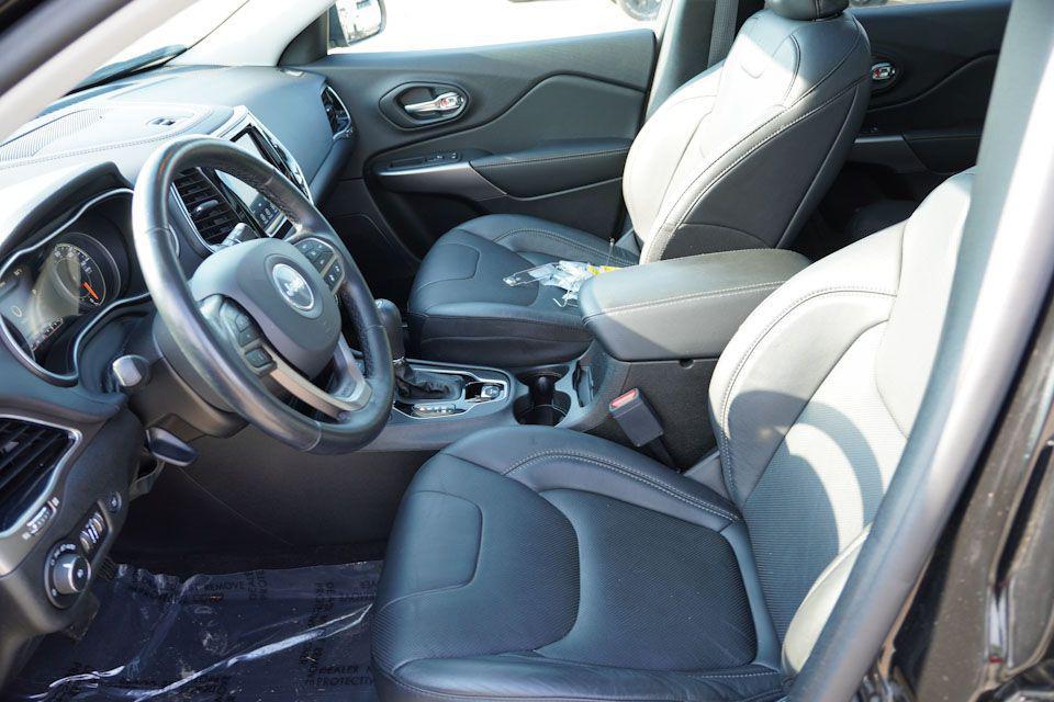 used 2021 Jeep Cherokee car, priced at $23,329
