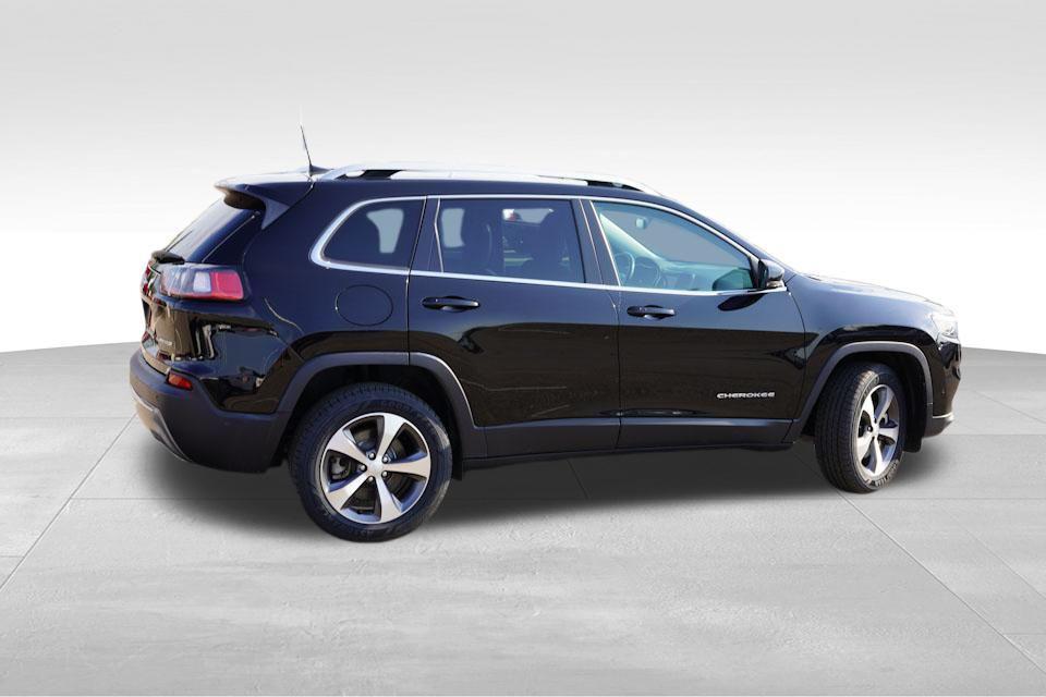used 2021 Jeep Cherokee car, priced at $23,329