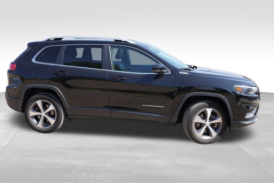 used 2021 Jeep Cherokee car, priced at $24,989