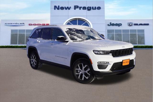 new 2025 Jeep Grand Cherokee car, priced at $42,182