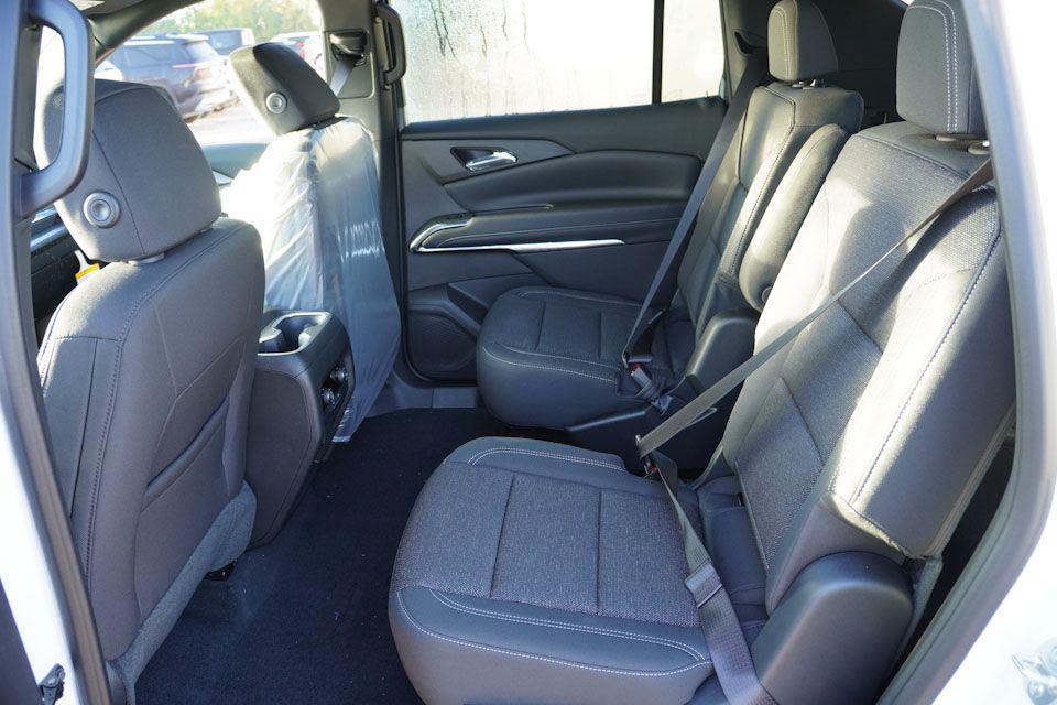 new 2026 Chevrolet Traverse car, priced at $43,841