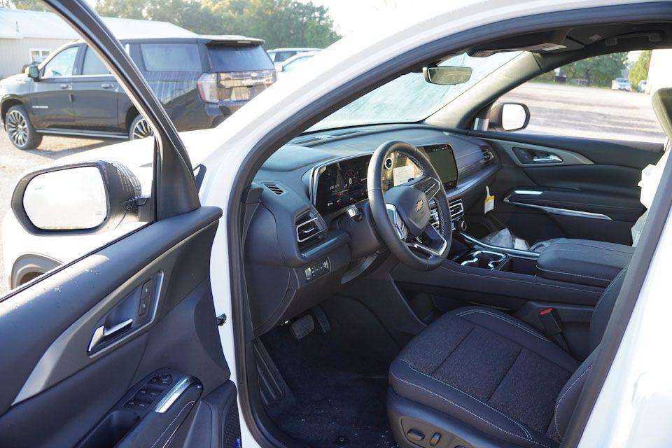 new 2026 Chevrolet Traverse car, priced at $43,841
