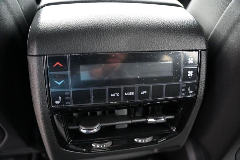 new 2025 Jeep Grand Cherokee L car, priced at $43,674