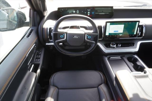 new 2025 Ford Expedition car, priced at $77,562