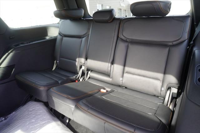 new 2025 Ford Expedition car, priced at $77,562