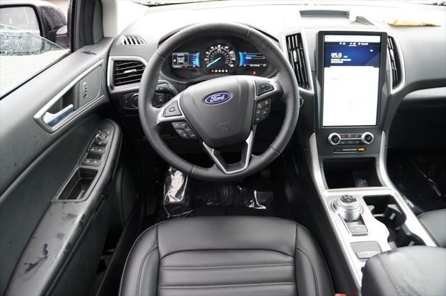 used 2024 Ford Edge car, priced at $31,974