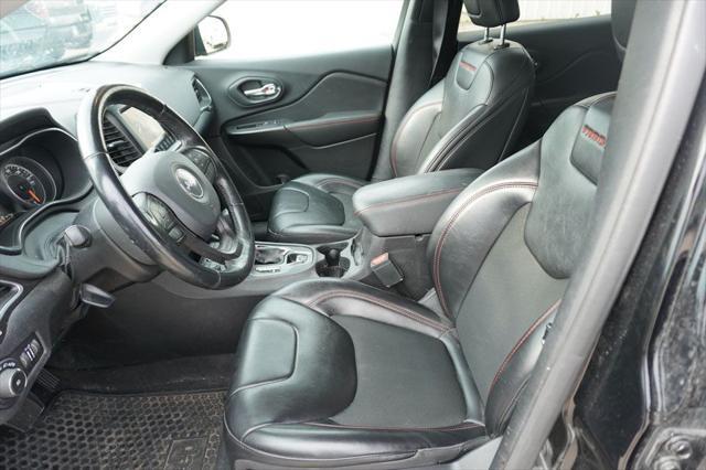 used 2020 Jeep Cherokee car, priced at $22,822