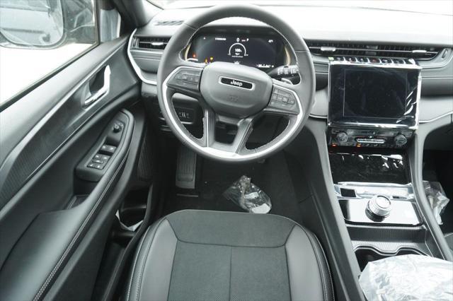 new 2025 Jeep Grand Cherokee L car, priced at $42,878