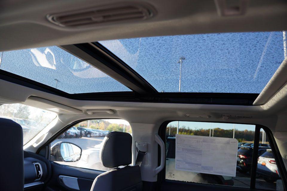 new 2025 Ford Expedition Max car, priced at $70,850