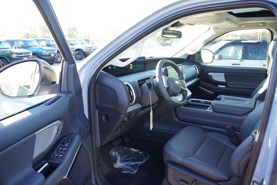 new 2025 Ford Expedition Max car, priced at $70,850