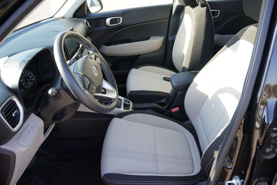 used 2021 Hyundai Venue car, priced at $17,969