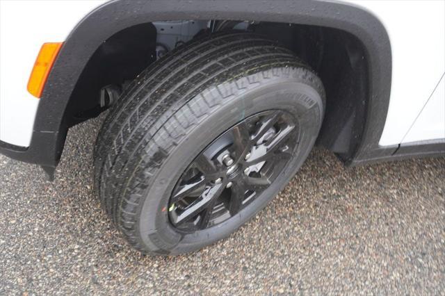 new 2025 Jeep Grand Cherokee L car, priced at $42,360