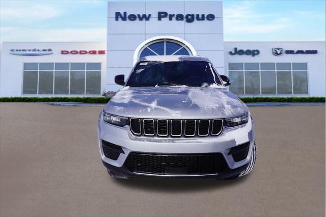 new 2025 Jeep Grand Cherokee car, priced at $39,088