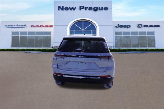 new 2025 Jeep Grand Cherokee car, priced at $39,088