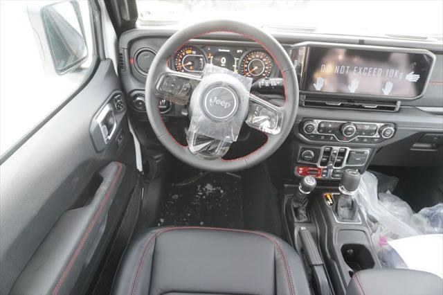 new 2025 Jeep Wrangler car, priced at $57,315