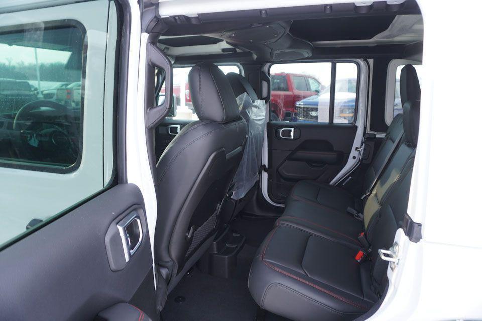 new 2025 Jeep Wrangler car, priced at $52,148