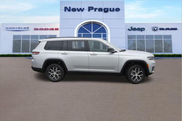 new 2024 Jeep Grand Cherokee L car, priced at $41,632