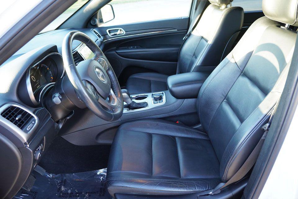 used 2019 Jeep Grand Cherokee car, priced at $17,546