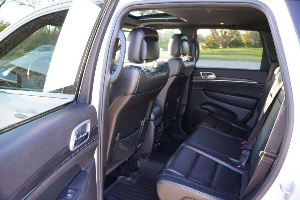 used 2019 Jeep Grand Cherokee car, priced at $17,546