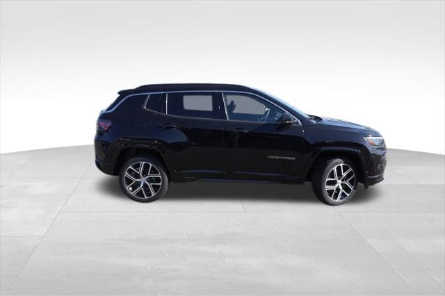new 2024 Jeep Compass car, priced at $30,589
