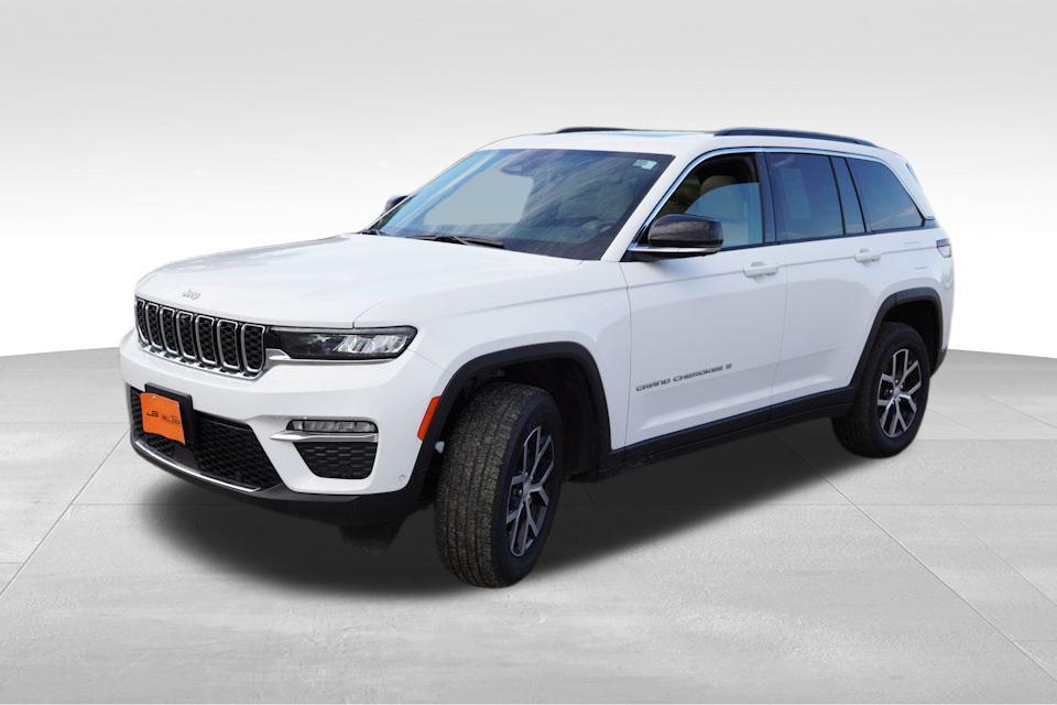 used 2024 Jeep Grand Cherokee car, priced at $38,016