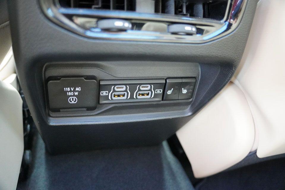 used 2024 Jeep Grand Cherokee car, priced at $38,016