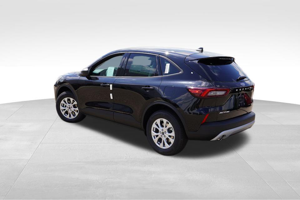 new 2025 Ford Escape car, priced at $30,484