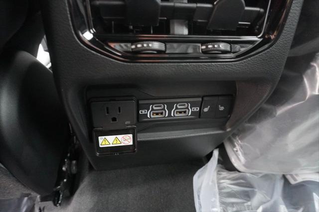 new 2025 Jeep Grand Cherokee car, priced at $42,349
