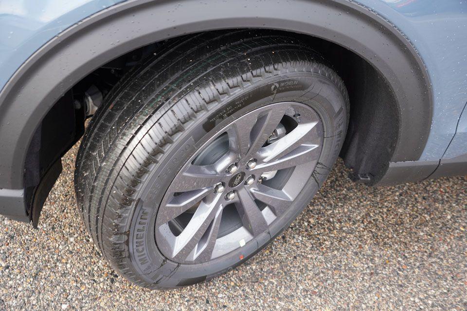 new 2025 Ford Explorer car, priced at $46,004