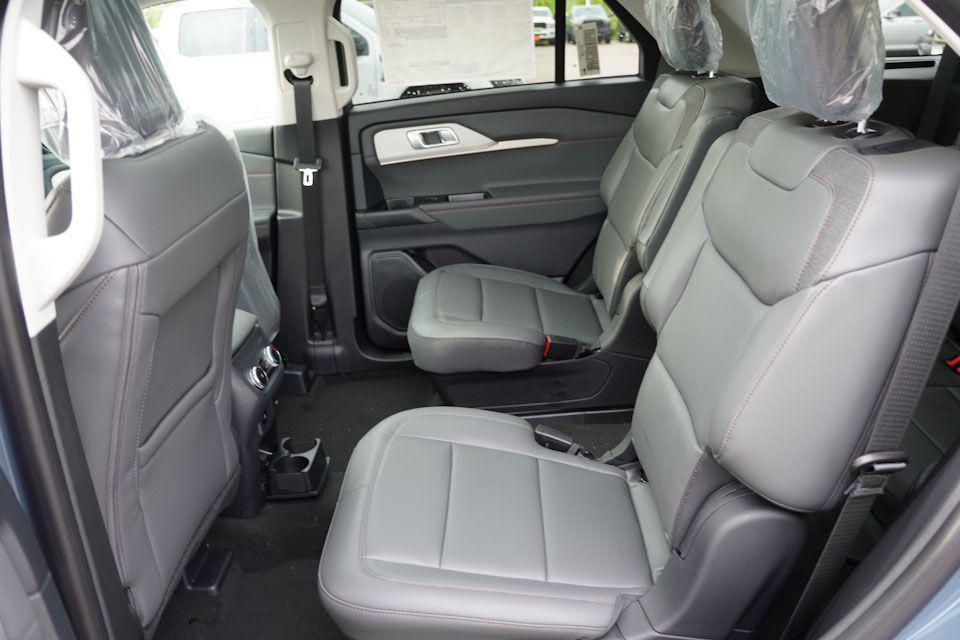 new 2025 Ford Explorer car, priced at $46,004