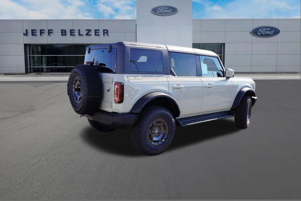 new 2025 Ford Bronco car, priced at $52,738