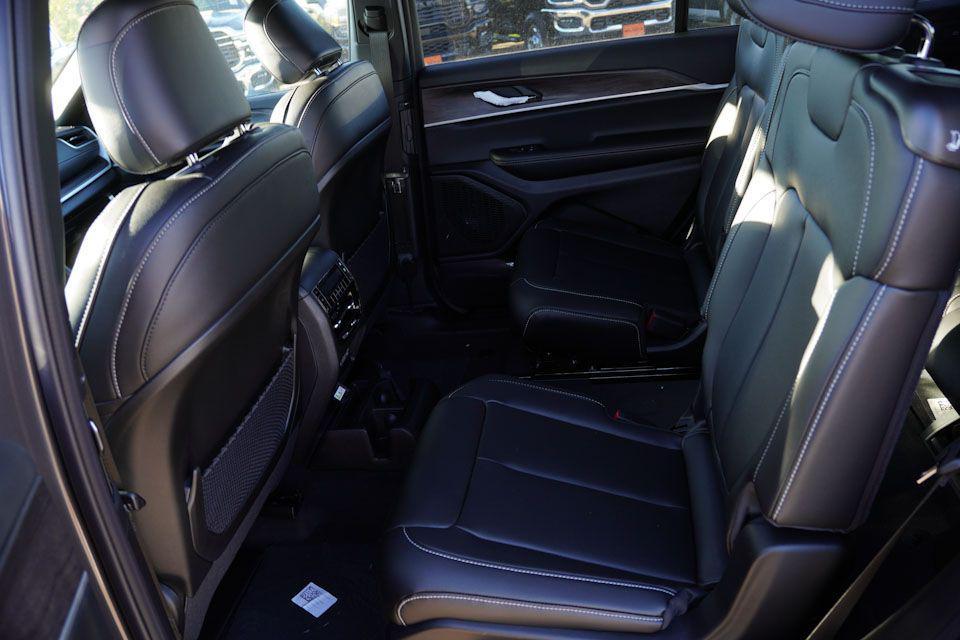 new 2025 Jeep Grand Cherokee L car, priced at $43,474