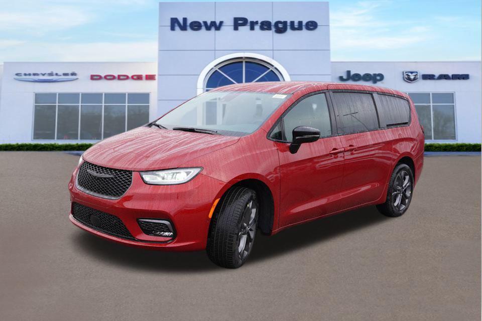 new 2026 Chrysler Pacifica car, priced at $43,797