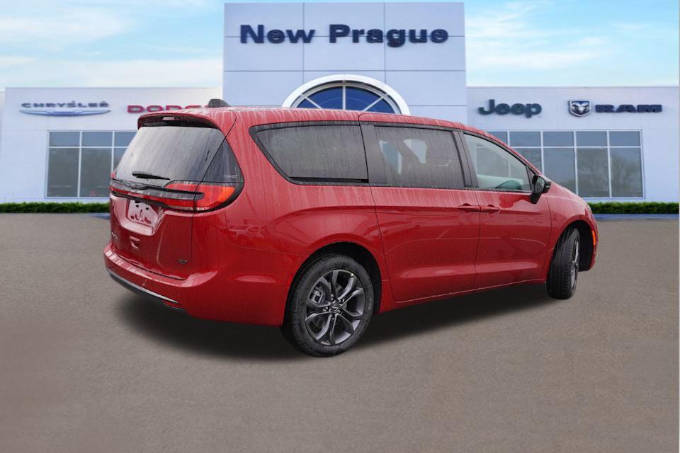 new 2026 Chrysler Pacifica car, priced at $43,797